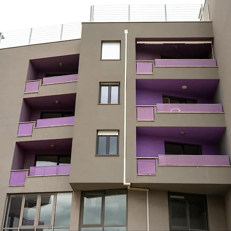 Center With Private Garage Pula