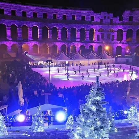 Center With Private Garage Pula